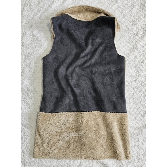 NWOT Dylan by True Grit Faux Fur Vest - Picture 3 of 6